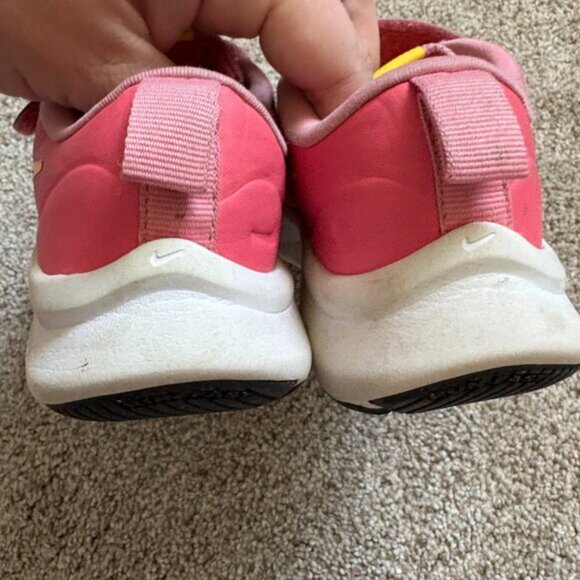 Nike Starrunner Just Do It Grade School Girl Size 12C Pink Velcro Running Shoes - Picture 7 of 10